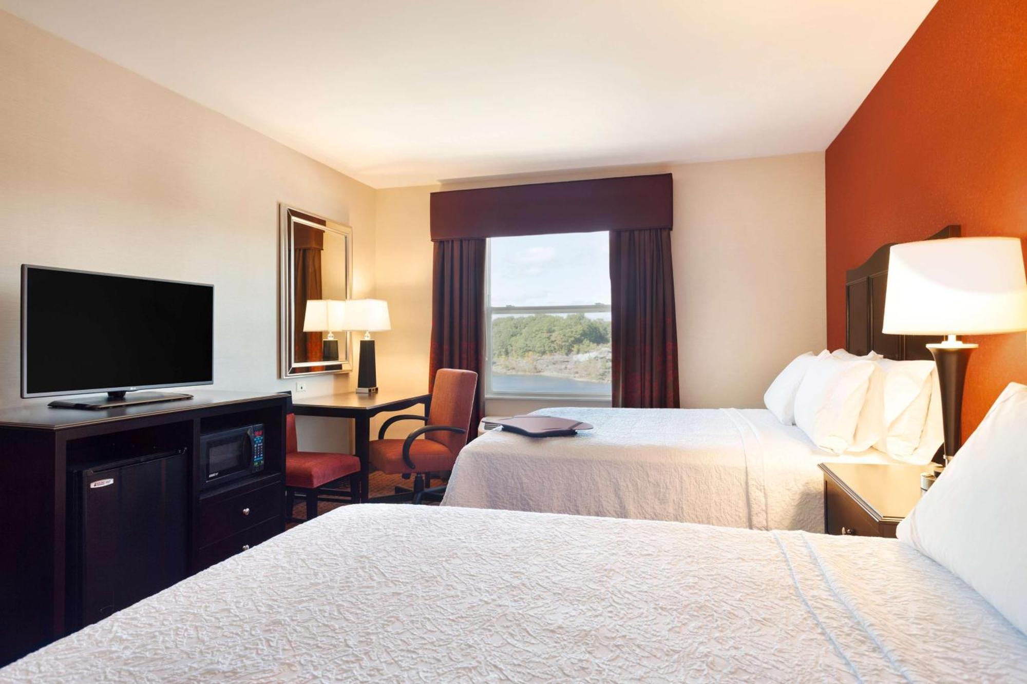 Hampton Inn Lewiston-Auburn מראה חיצוני תמונה