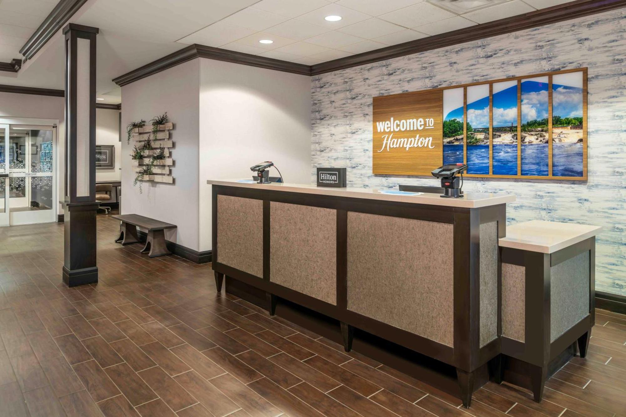 Hampton Inn Lewiston-Auburn מראה חיצוני תמונה